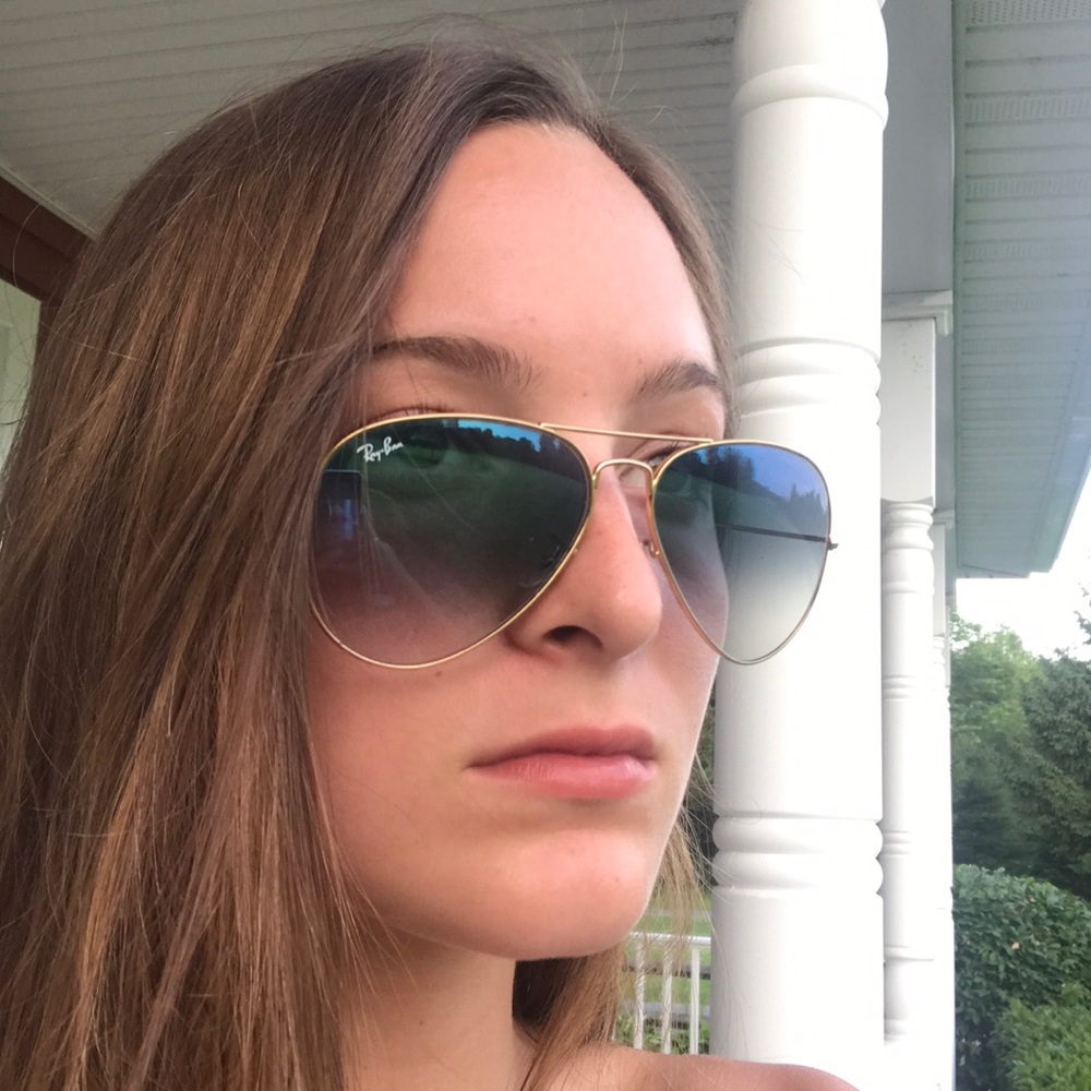 Women’s Ray Ban- Aviator style! - Picture 6 of 8